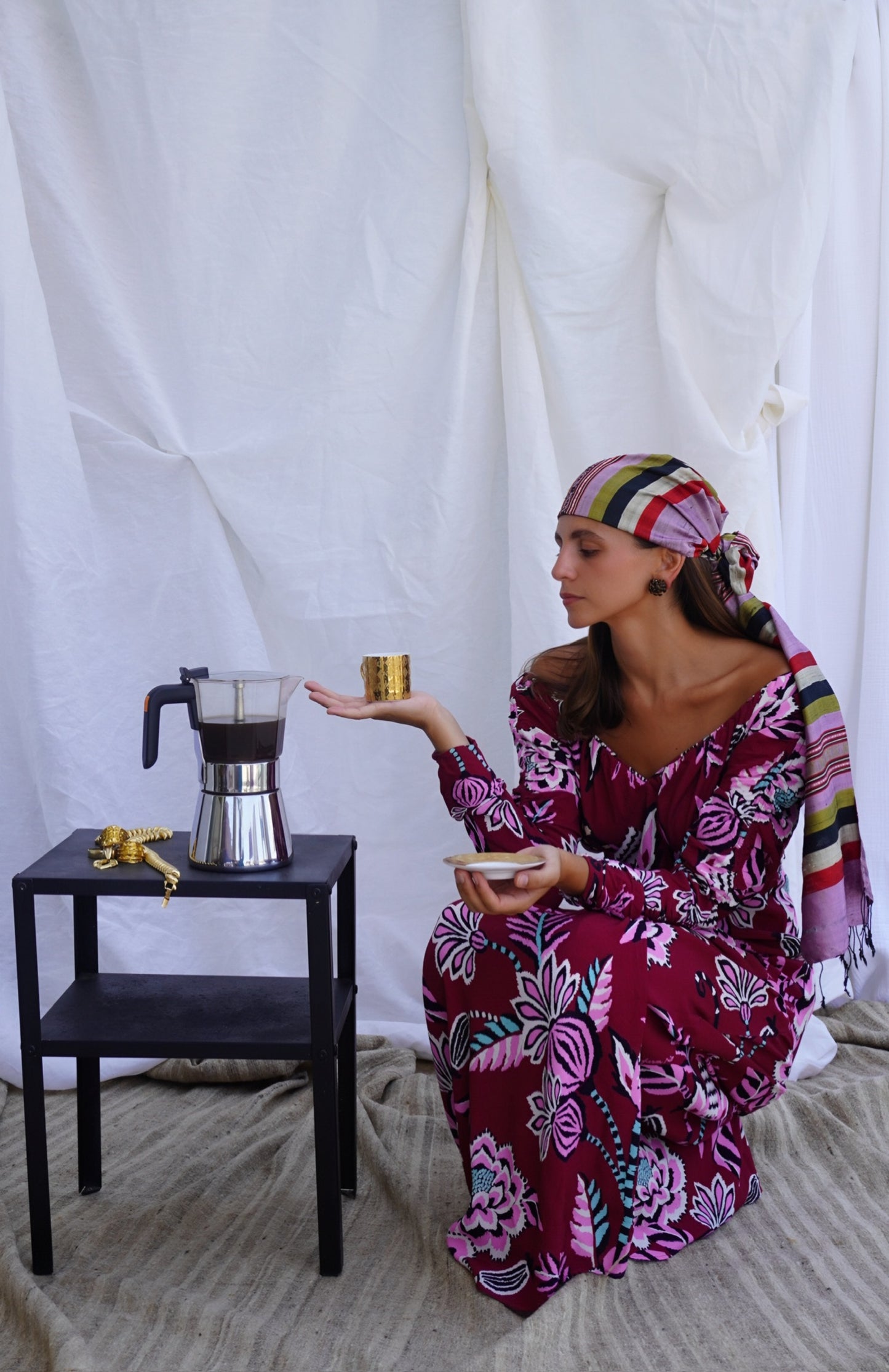 FARM RIO. Vestido midi en crepé con espalda abierta