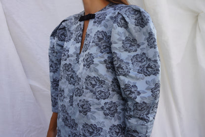 GANNI. Vestido mini azul jacquard floral