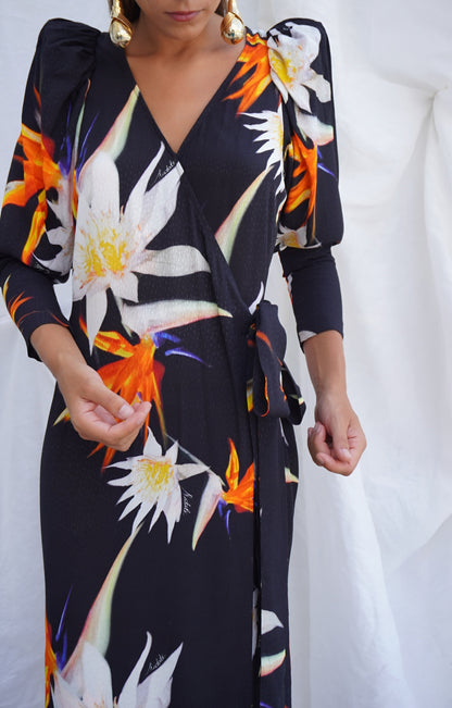 ROTATE. Vestido midi cruzado hombreras