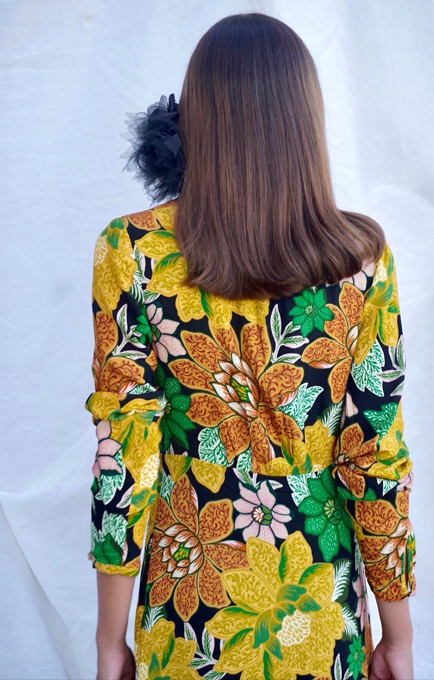 FARM RIO. Vestido midi en crepé efecto cruzado