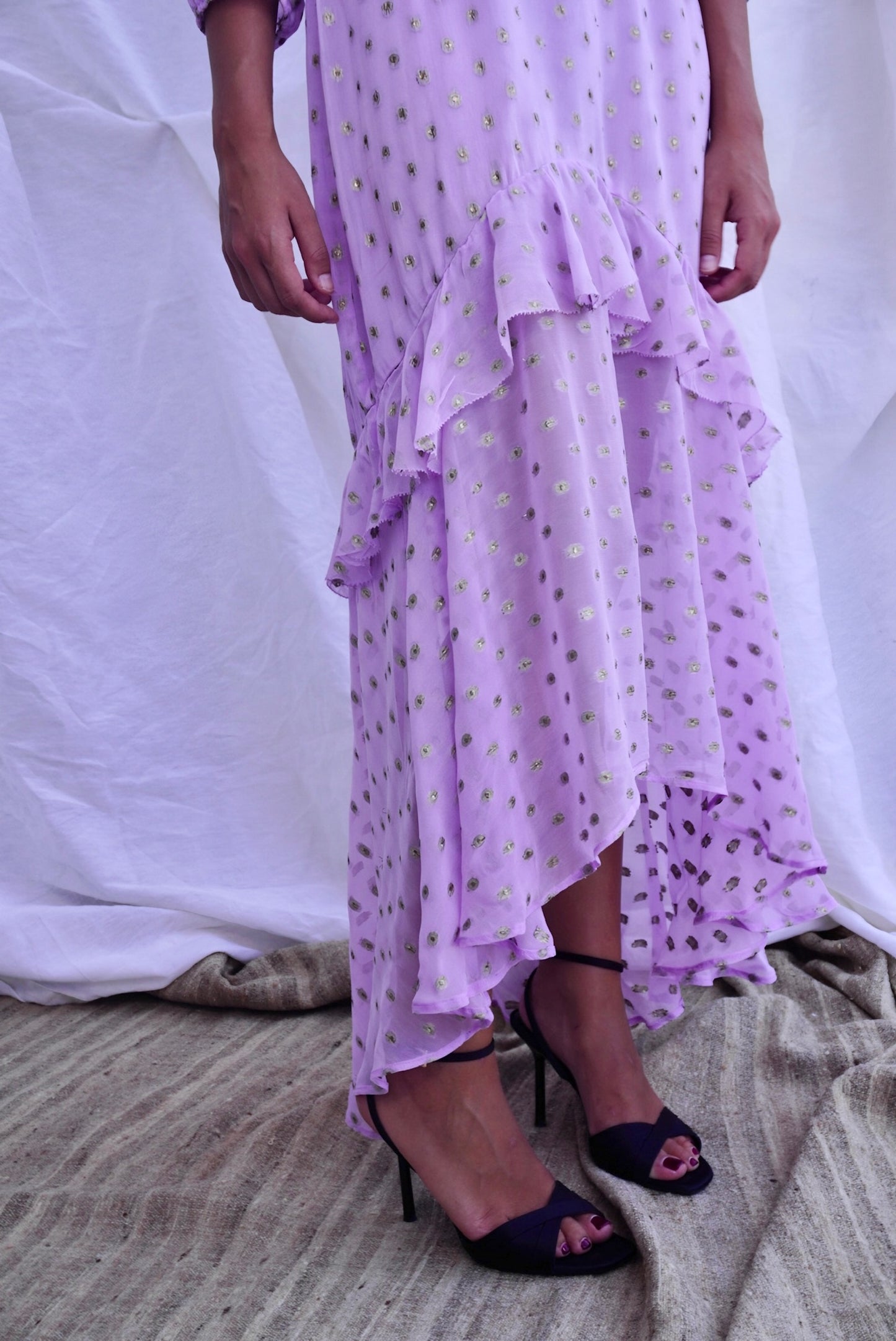 RIXO. Vestido midi lila en gasa fil coupé