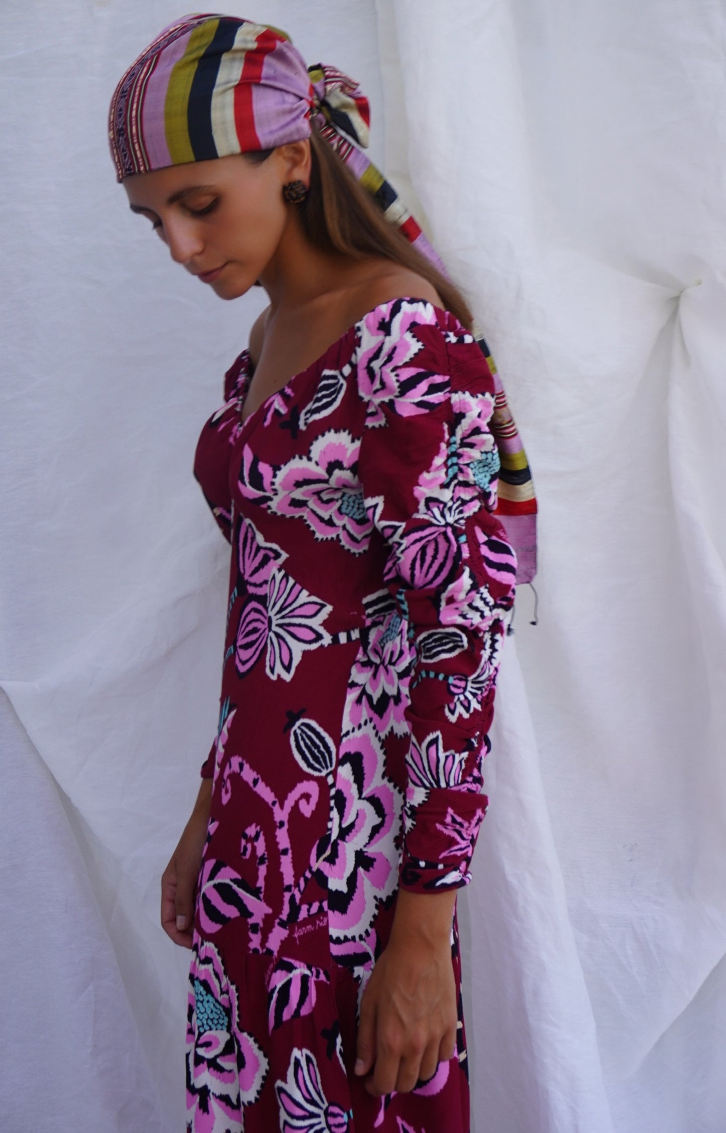 FARM RIO. Vestido midi en crepé con espalda abierta