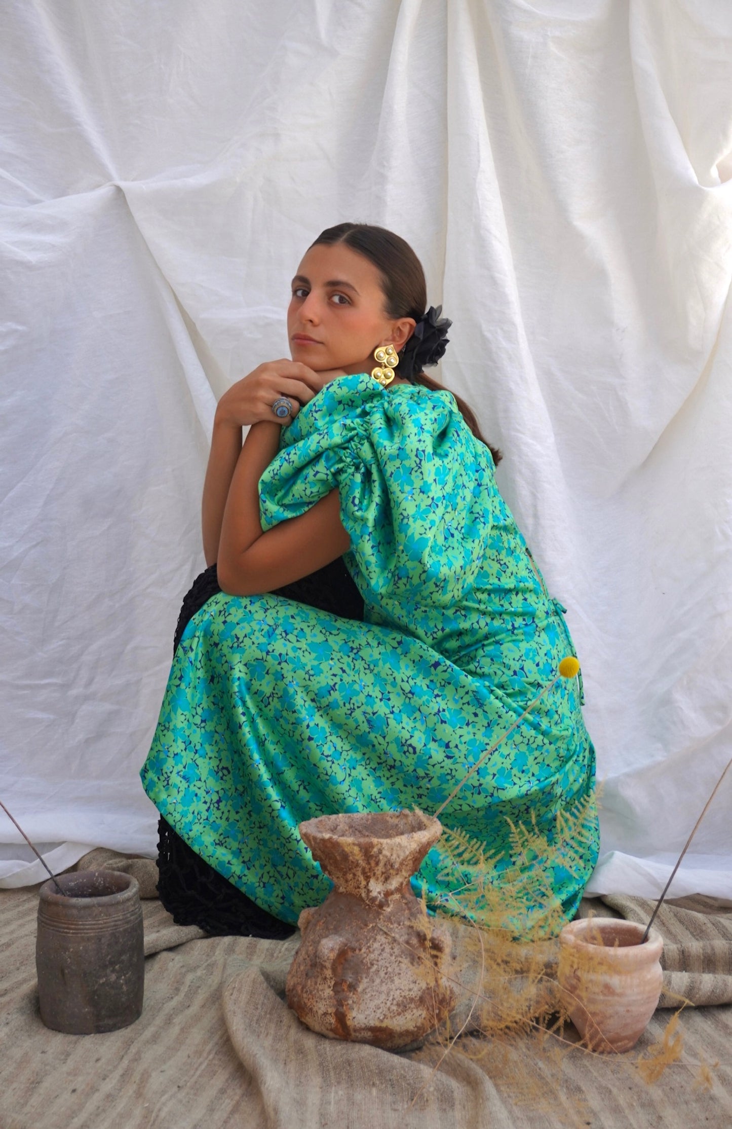 ROTATE. Vestido con mangas abullonadas