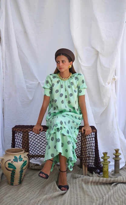 BAUM UND PFERDGARTEN. Vestido satén estampado