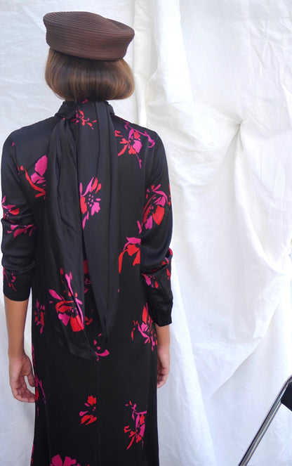 GANNI. Vestido midi en satén-crepé drapeado