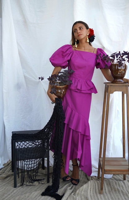 ULLA JOHNSON. Vestido midi volantes